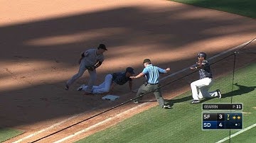SF@SD: Myers gives the Padres the lead with a single