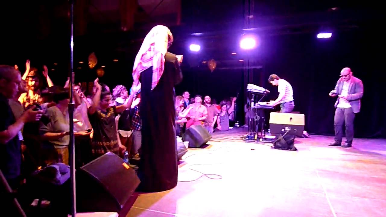 Omar Souleyman at the Vancouver Jazz Festival, 29 June 2010, II YouTube