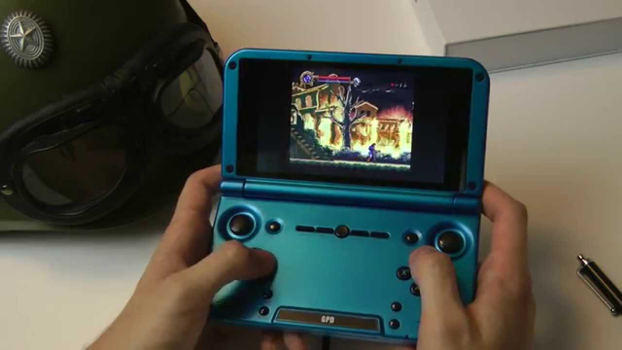 見た目がニンテンドー3DS LLにそっくりなゲーミングAndroid端末