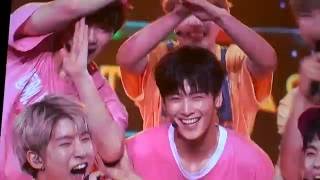 160903 Mbc Show Champ In Manila - Puss In Boots Polaris Astro