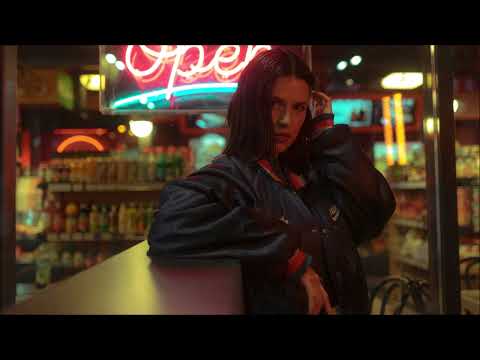Ax and the Hatchetmen - Blurry Lights (with Albert Hammond Jr)