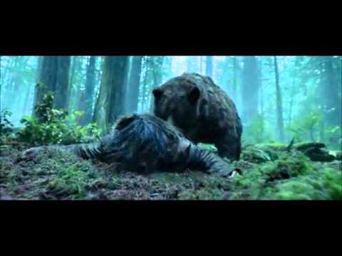 Video: DiCaprio snakket om voldtekt av en bjørn