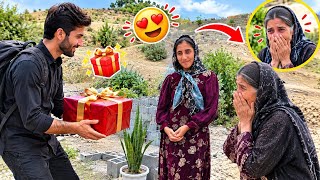 How the Operator and Homeless Mother Shocked His Mother with an Amazing Gift