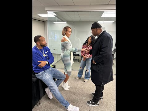 Crim sees how fine Amanda is and Candace thanks him for the Christmas party money