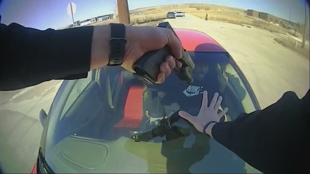 Video shows Carroll police officer thrown from suspect's car
