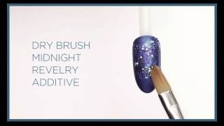 4  CND vinylux petrol shine