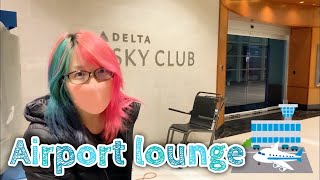 アメリカでも日本の漫画をキンドルで読みまくり【デトロイト空港デルタ航空ラウンジ】