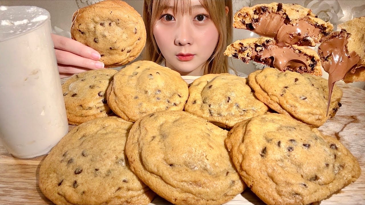 ASMR Печенье с шоколадной крошкой и Нутеллой 【русские субтитры】【Mukbang/ Eating Sounds】