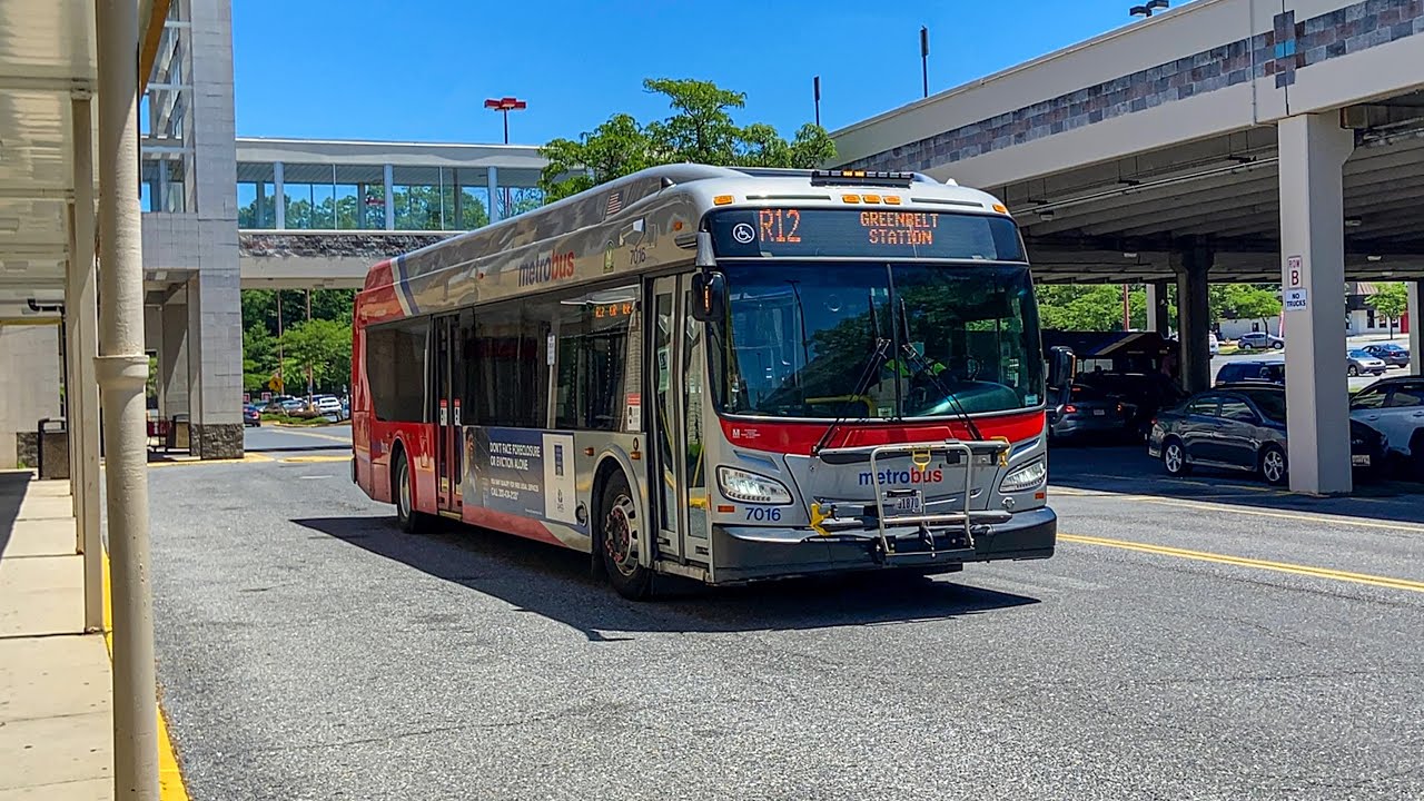 WMATA 2011 New Flyer XDE40 7016 on Route R12 - YouTube