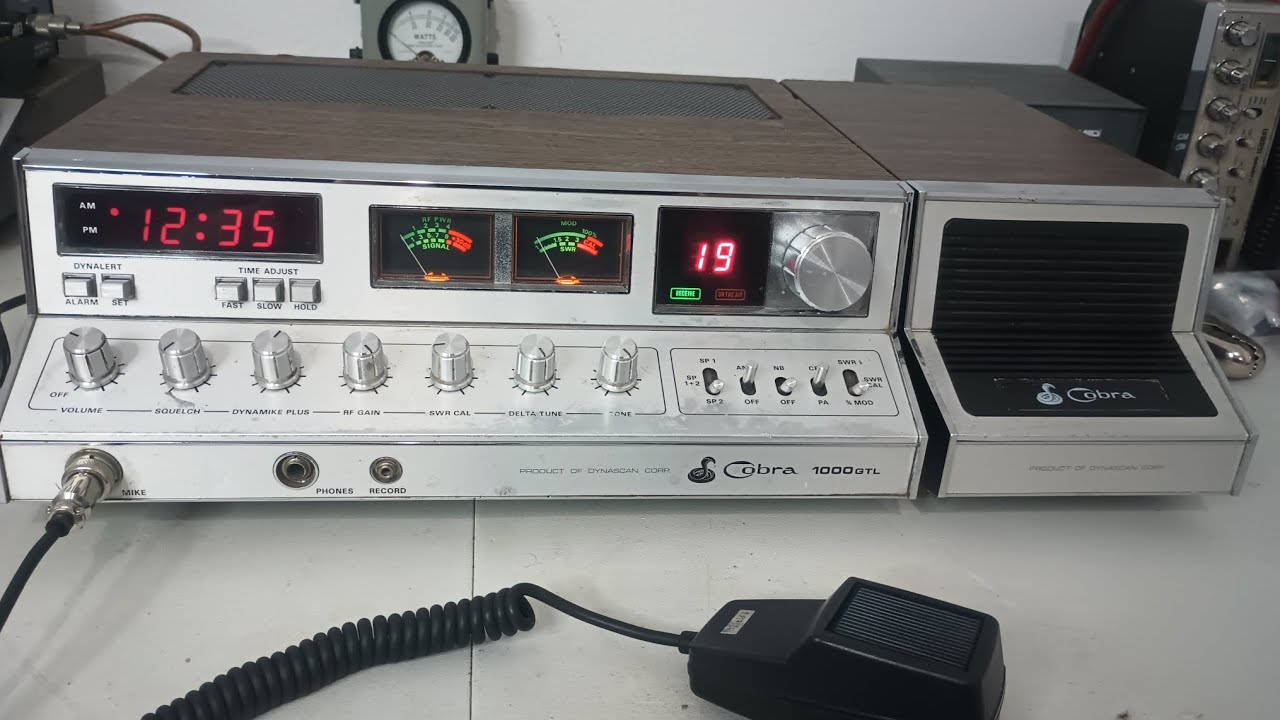 Cobra 1000gtl, Base Station Radio with external speaker, pending sold, SUPED UP