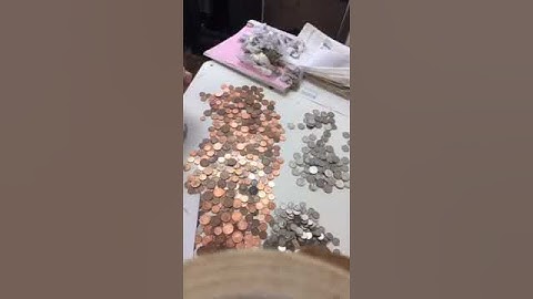 Sorting money time lapse