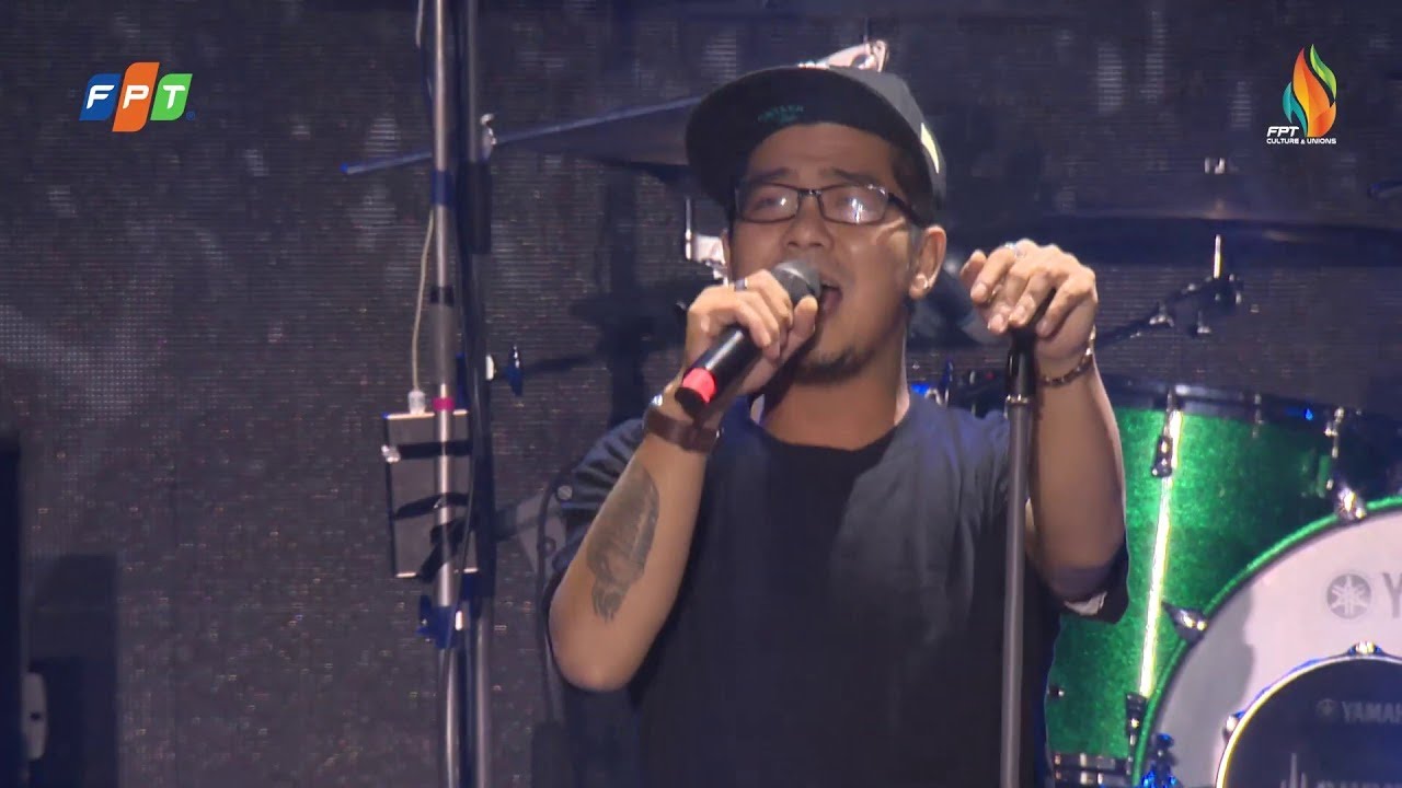 Phai Microwave Live in FPT RockFest 2019