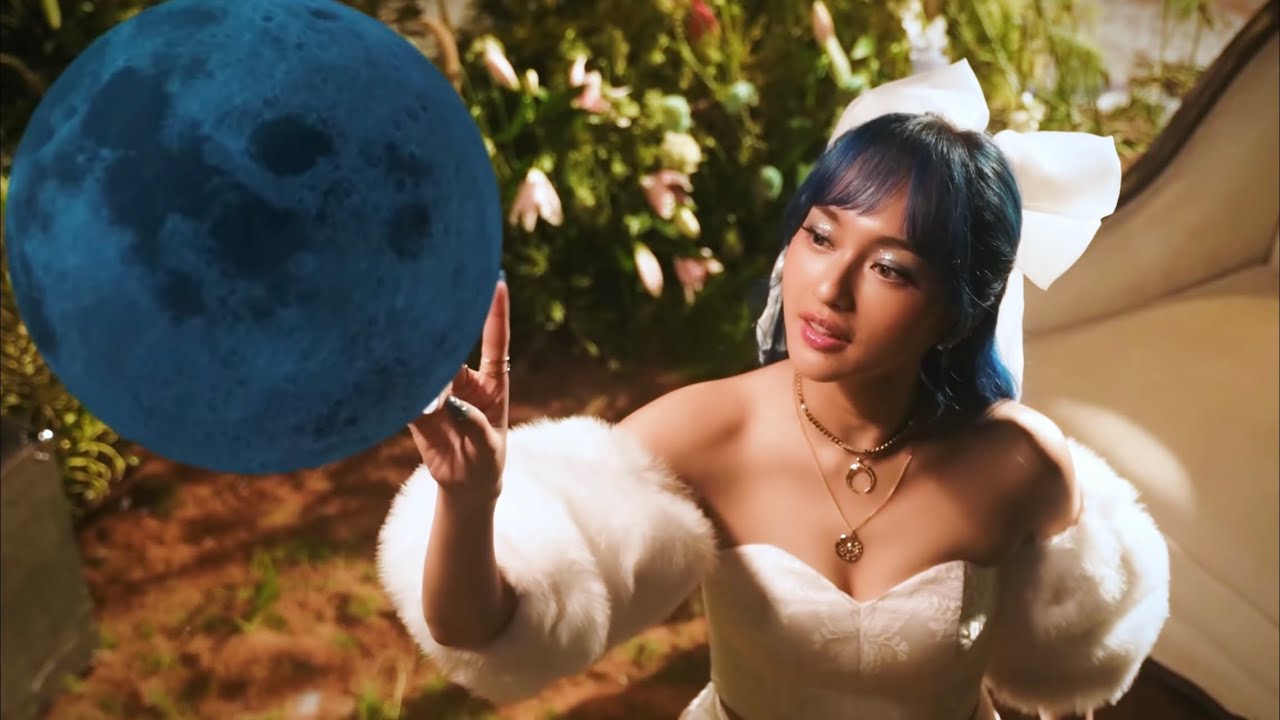 Mira INDAHKUS - Aries (Official Music Video) en YouTube Mira INDAHKUS - Aries (Official Music Video) en YouTube