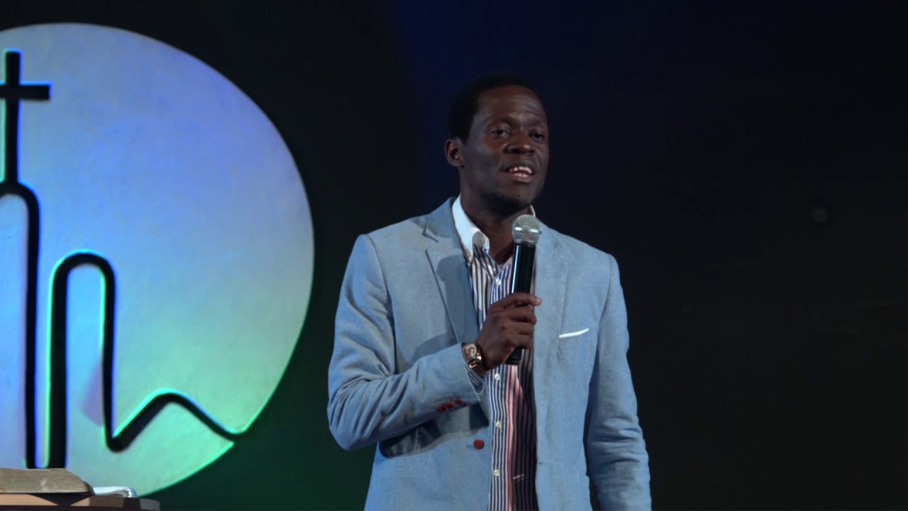 Transformer en la même image que le Jésus... | Dede NLANDU | PROSTERNÉS