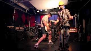 Mary Chase - Holy Smoke (Iron Maiden cover)