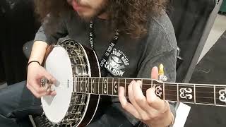 Capek Nedski 5 String Banjo Duel - Standard Vs. Top Tension