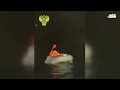 Momento en que rescatan a náufrago que sobrevivió dos meses en un inflable