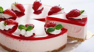 Beautiful Strawberry cake  / Homemade strawberry puree / Without oven / Eggless Recipe