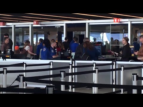 video:-screening-at-us-airports-for-mysterious-corona-virus-from-china