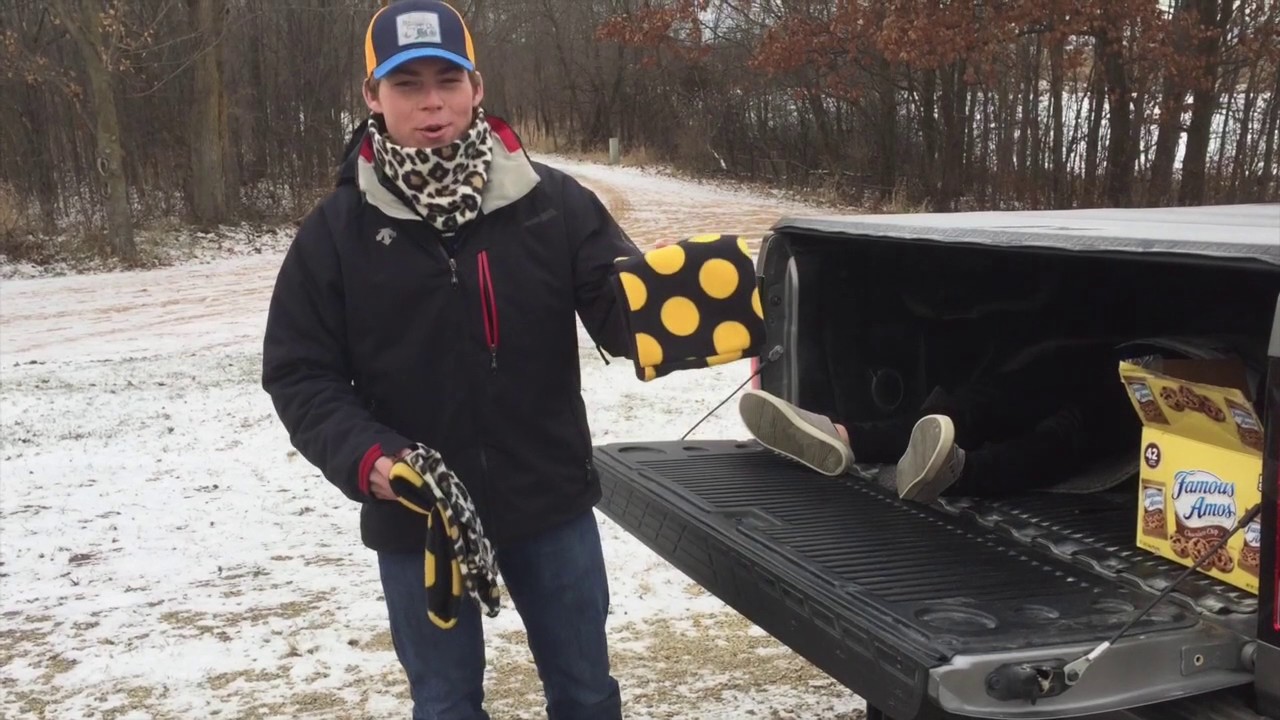 St. Olaf Alpine Neck Warmer Commercial