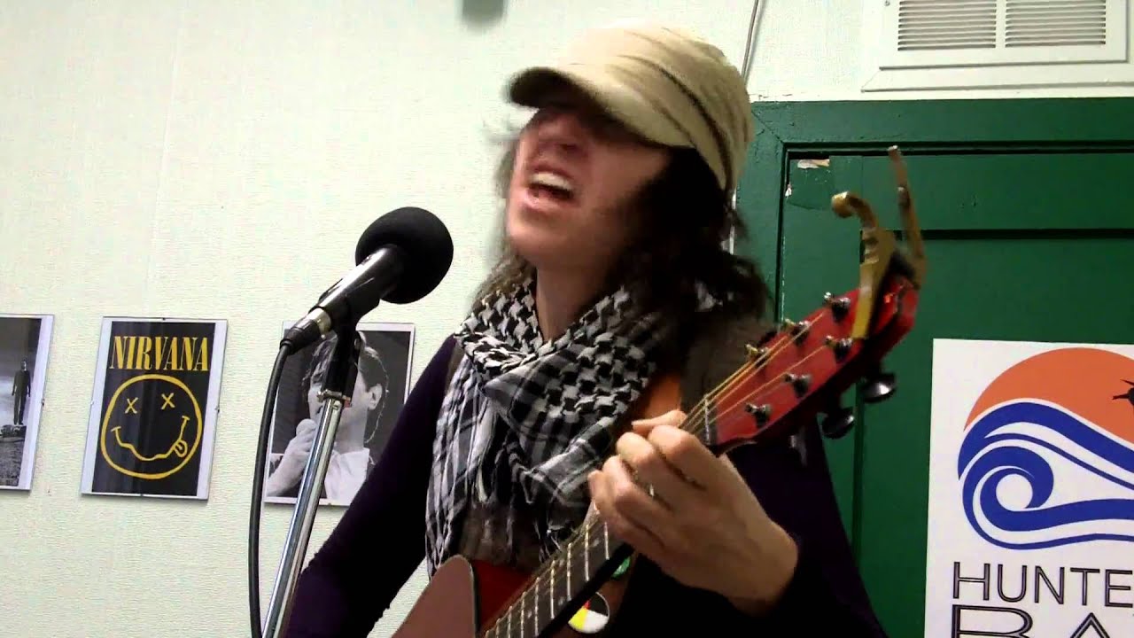 Christine Heron Long Tall Sally Hunters Bay Radio.MOV YouTube