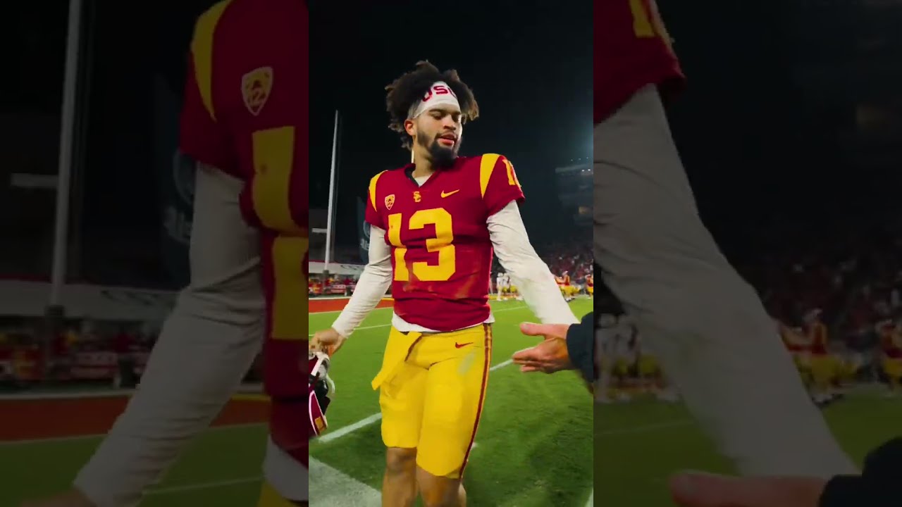 Caleb Williams hits the Heisman pose 