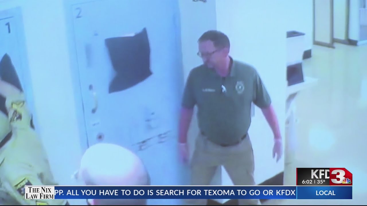 Judge decides fate of former Wichita Co. jailer