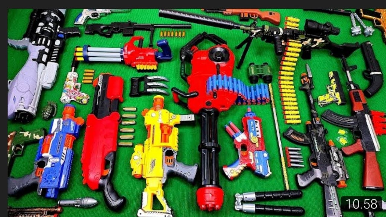 Collecting 7 Sniper Rifles and AK47 Guns Water Balloon Gun Machine Gun Bow gun sword aiming gun