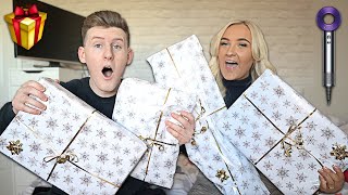 £3000 PRESENT SWAP w/BOYFRIEND!! (WHAT WE GOT EACHOTHER FOR CHRISTMAS 2020)