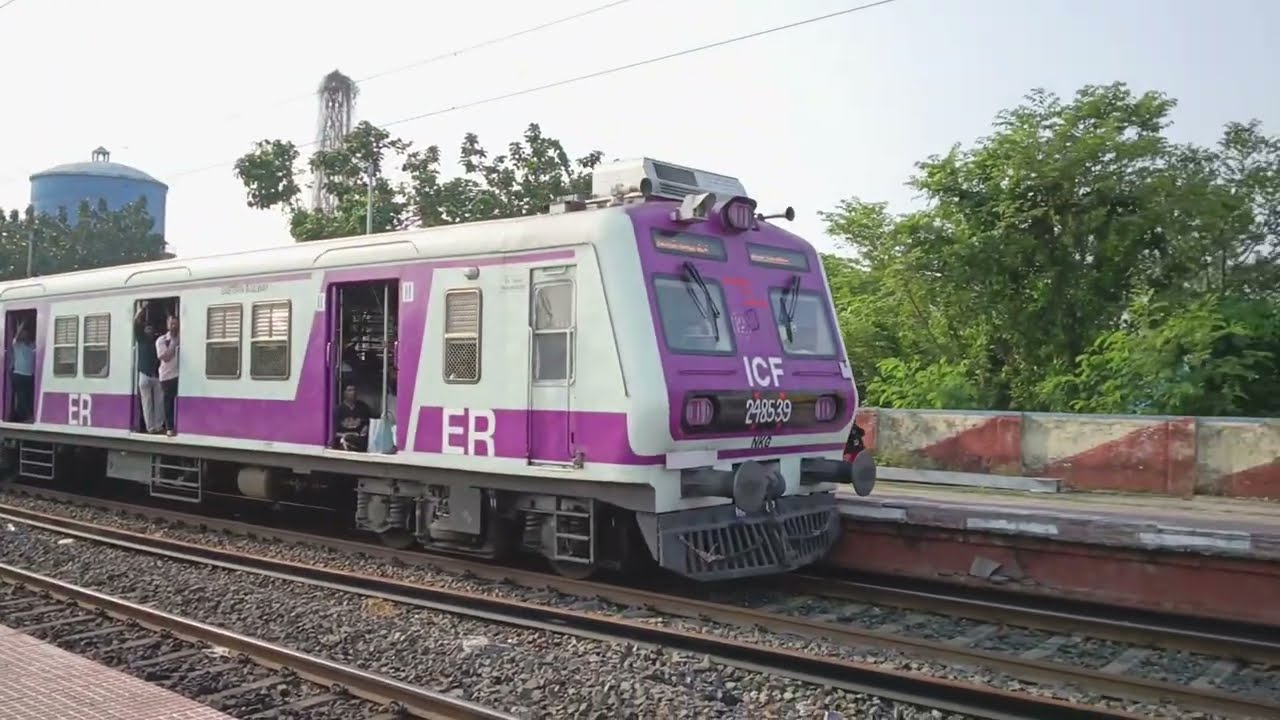 Dangerous work in india railway 