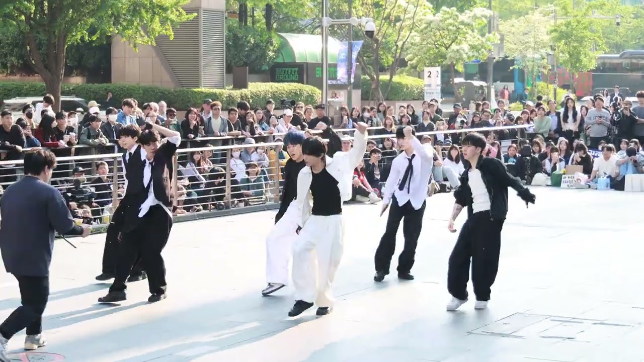 Bag Bad Back -RIIZE /아트비트 ARTBEAT 청계광장 250511  7Z5A5805