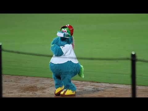スラィリーがフォーチュンクッキーを踊る！