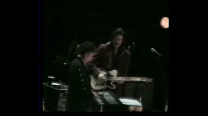 Bob Dylan sings Warren Zevon Accidentally Like A Martyr Boston 16.11.2002