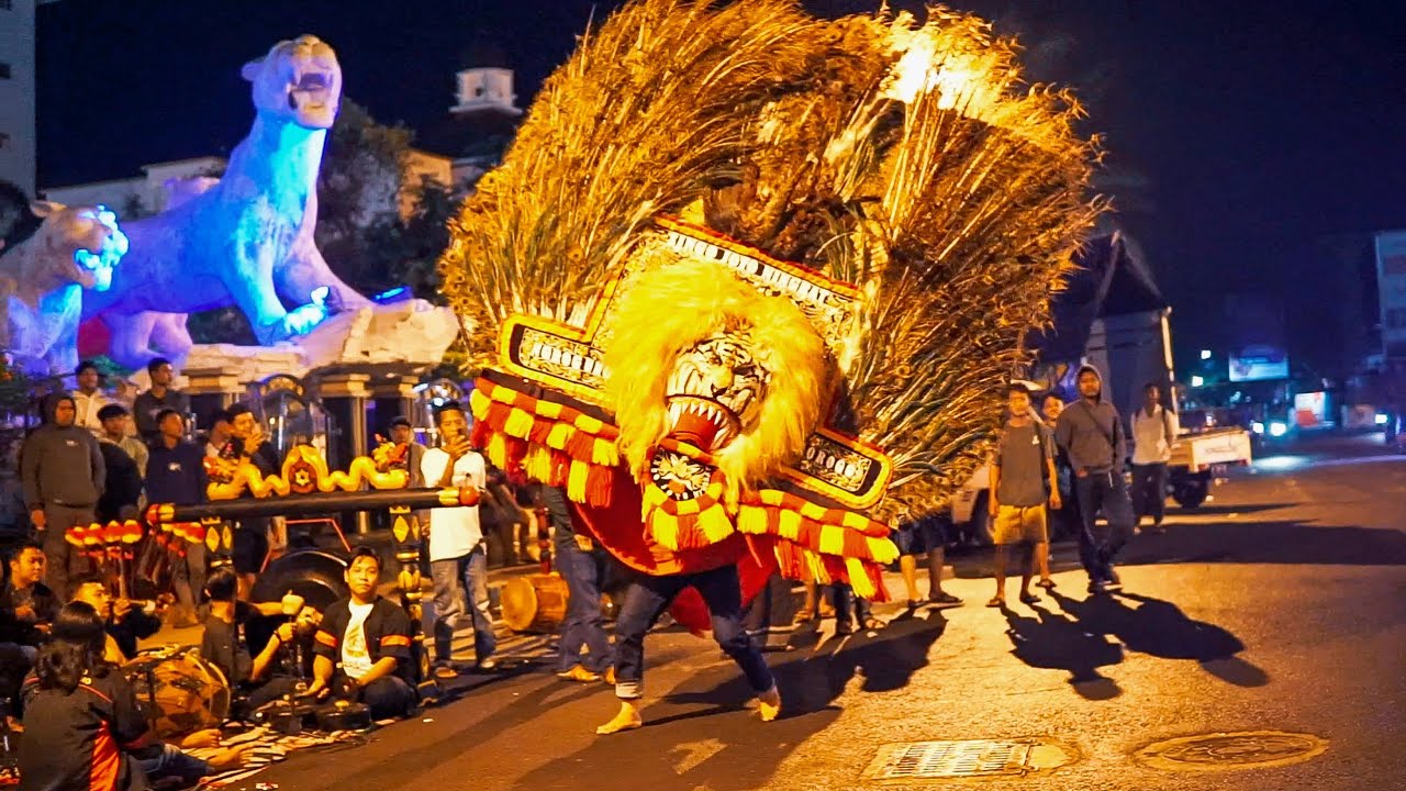 SAHUR ON THE ROAD SOLAH SEREKAN BARONGAN REOG PONOROGO