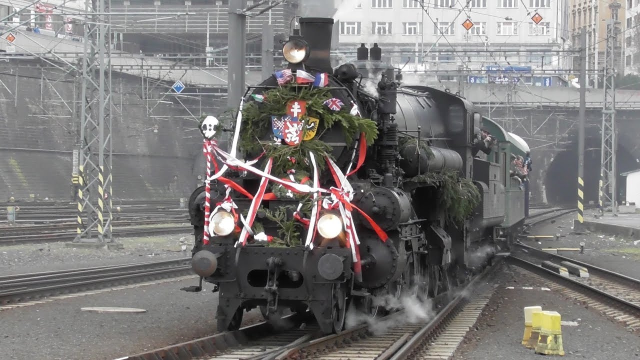 310.23 ,,HRBOUN" A 380 011-7  - NÁVRAT T.G.MASARYKA Z EXILU