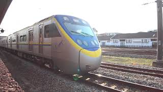3237次區間車抵達斗南車站