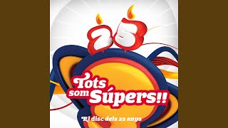 Video-Miniaturansicht von „Super3 - Tots Som Supers (feat. Els Amics de Les Arts, OBC, Elena Gadel, Joan Colomo, Els Catarres,...“