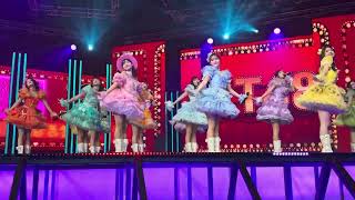 Penampilan Pertama JKT 48 ll Mega Konser Roda Api #live