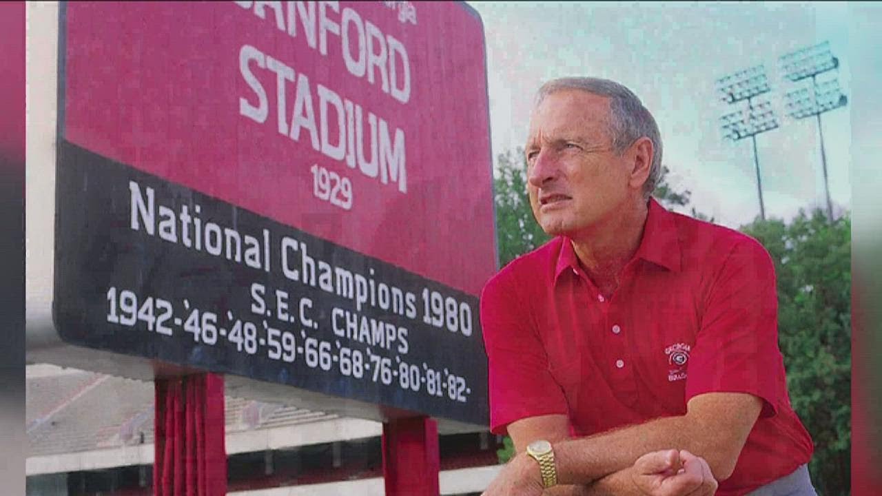 Vince Dooley, Hall of Fame Football Coach for Georgia, Dies at 90