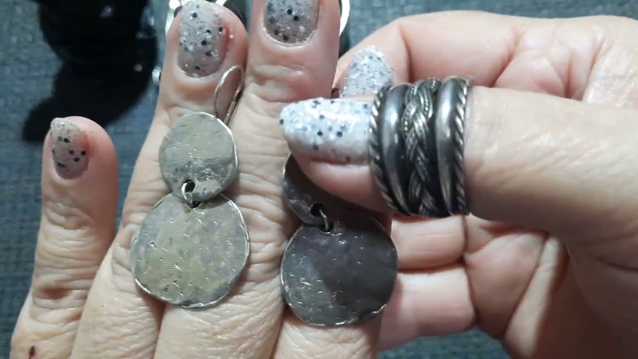 КРУГОВОРОТ УКРАШЕНИЙ В ПРИРОДЕ..