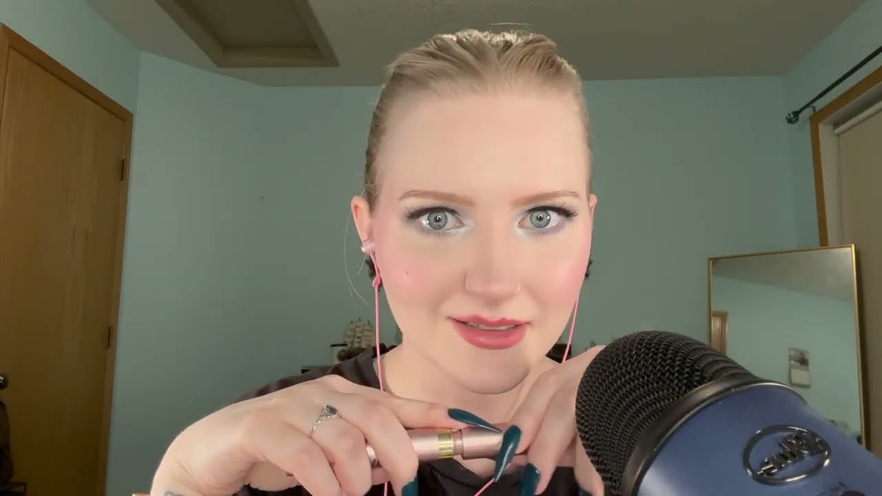 Kooky Makeup Artist tells you a crazy story ASMR💄🍎🧛🏻🐺