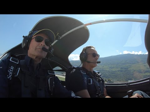 Bertrand Piccard and André Borschberg Fly Together for the First Time