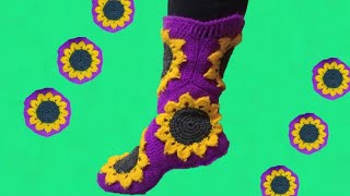 картинка: Тапочки сапожки крючком. Мотив цветок подсолнуха. How to crochet home slippers, boots. МК
