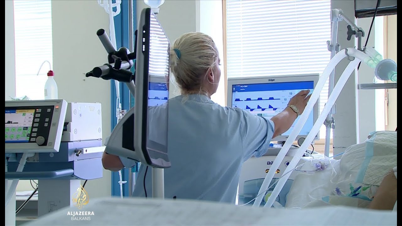أطباء بدون تدريب عملي: من الجامعات إلى المستشفيات والعيادات