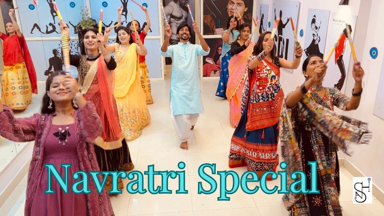 Dholida | Navratri Special | Dandiya | LOVEYATRI | Aayush S | Warina H | Cover Dance