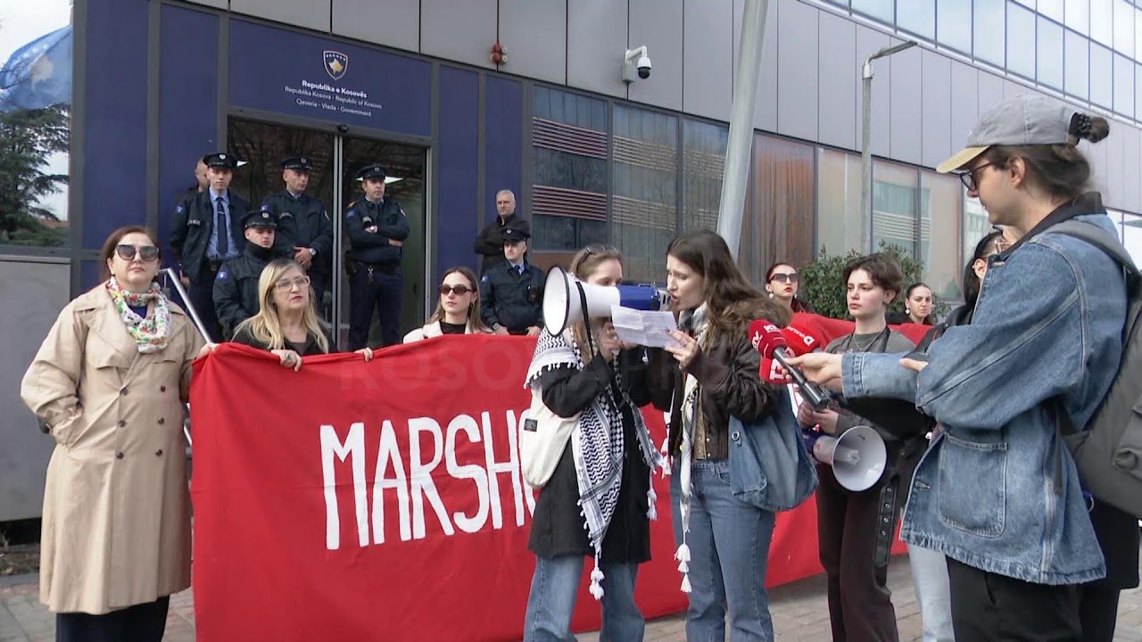 Marshohet në Prishtinë: Revoltohemi për jetë me dinjitet