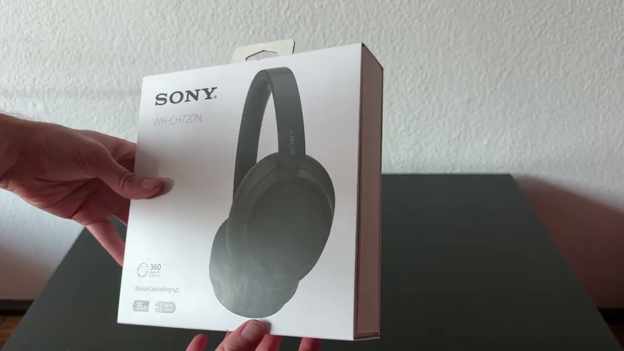 Unboxing headphones Sony WH-CH720N Black - YouTube
