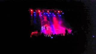 Three days grace - Human Race (Live at O2 forum London)