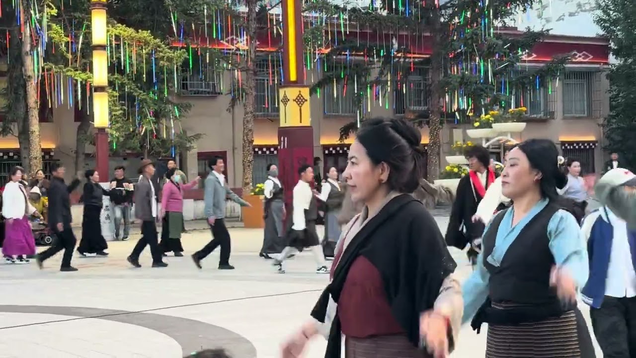 དཀར་མཛེས་རྫོང་གི་ཡུལ་ལྫོངས་  My hometown Kham karze #tibetanvlogger #tibet #home 