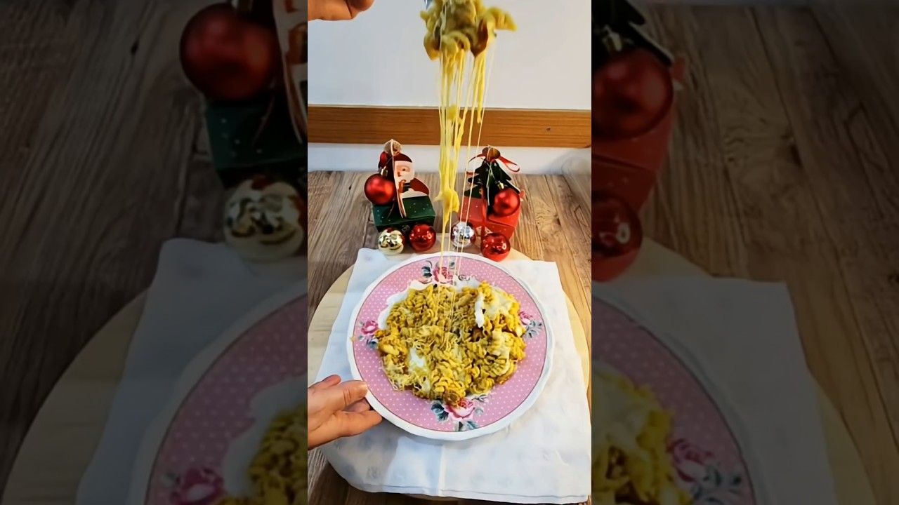 Kaşarı uzadıkça uzayan çok pratik körili tavuklu makarna🤤 #tarif #pratiktarifler #foodvideos #keşfet Kaşarı uzadıkça uzayan çok pratik körili tavuklu makarna🤤 #tarif #pratiktarifler #foodvideos #keşfet